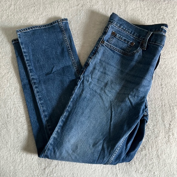 Old Navy Straight Leg Blue Jeans - Picture 1 of 7